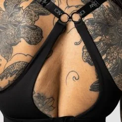 ICANIWILL Ultimate Training Zipper Sports Bra, Black -butik med fitnessudstyr 11975 001R ICANIWILL UltimateTraining Zipper Sports Bra Black 0322 3