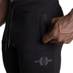 Better Bodies Tapered Joggers V2, Dark Camo -butik med fitnessudstyr 121008999R BetterBodies Tapered JoggersV2 Black 0423 3 4