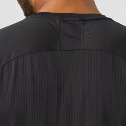 ICANIWILL Ultimate Training Tee, Graphite -butik med fitnessudstyr 13114 016R ICANIWILL Ultimate Training Tee Graphite 04 1122