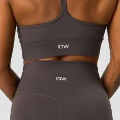 ICANIWILL Nimble Strappy Sports Bra, Clay -butik med fitnessudstyr 13135 279R ICANIWILL Nimble Strappy Sports Bra Clay 04 1222
