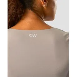 ICANIWILL Nimble Soft Cropped T-shirt, Greige -butik med fitnessudstyr 13139 200R ICANIWILL Nimble Soft Cropped T shirt Greige 04 dec22