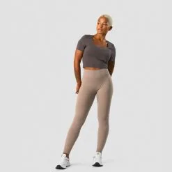 ICANIWILL Nimble Soft Cropped T-shirt, Clay -butik med fitnessudstyr 13139 279R ICANIWILL Nimble Soft Cropped T shirt Clay 04 dec22