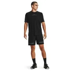 Under Armour UA Woven Graphic WM Short, Black -butik med fitnessudstyr 1361433 001R Under Armour UA Woven Graphic WM Short Black 04 0221