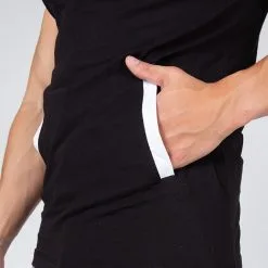 Gorilla Wear Oswego S/L Hooded T-Shirt, Black 12 Gorilla Wear Oswego S/L Hooded T-Shirt, Black -butik med fitnessudstyr 905639000R Gorilla Wear Oswego SL Hooded T Shirt Black 05 0922