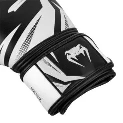 Venum Challenger 3.0 Boxing Gloves - Black/White 8 Venum Challenger 3.0 Boxing Gloves - Black/White -butik med fitnessudstyr VENUM 03525 108 R Venum Challenger 3.0 Boxing Gloves Black White 03 1020