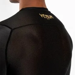 Venum G-Fit Rashguard, Long Sleeves, Black/Gold -butik med fitnessudstyr VENUM 03726 126R Venum G Fit Rashguard Long Sleeves Black Gold 05 0522