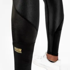 Venum G-Fit Compression Tights, Black/Gold -butik med fitnessudstyr VENUM 03727 126R Venum G Fit Compression Tights Black Gold 08 0522