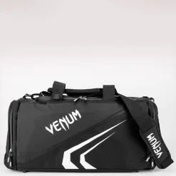 Venum Trainer Lite Evo Sports Bag, Black/White -butik med fitnessudstyr VENUM 03830 108 Venum Trainer Lite Evo Sports Bag BlackWhite 03 maj2 1