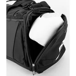 Venum Trainer Lite Evo Sports Bag, Black/White -butik med fitnessudstyr VENUM 03830 108 Venum Trainer Lite Evo Sports Bag BlackWhite 12 maj2 1