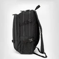 Venum Challenger Pro Evo BackPack, Black/Black -butik med fitnessudstyr VENUM 03832 126 Venum Challenger Pro Evo BackPack BlackGold 04 maj22 1