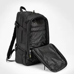 Venum Challenger Pro Evo BackPack, Black/Black -butik med fitnessudstyr VENUM 03832 126 Venum Challenger Pro Evo BackPack BlackGold 05 maj22 1