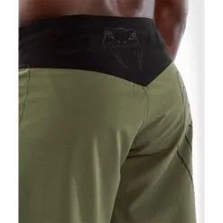 Venum Light 4.0 Fightshort, Khaki/Silver -butik med fitnessudstyr VENUM 04263 578R Venum Light Fightshort KhakiSilver 07 maj22