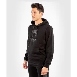Venum Classic Hoodie, Black/Black -butik med fitnessudstyr VENUM 04302 114R Venum Classic Hoodie BlackBlack 02 maj22